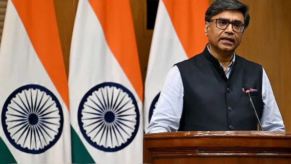 Duniyadari: Both sides agreed to stop all land, air and sea military activities. India’s Foreign Secretary Vikram Misri and Foreign Minister S. Jaishankar confirmed this agreement through a press conference and social media.